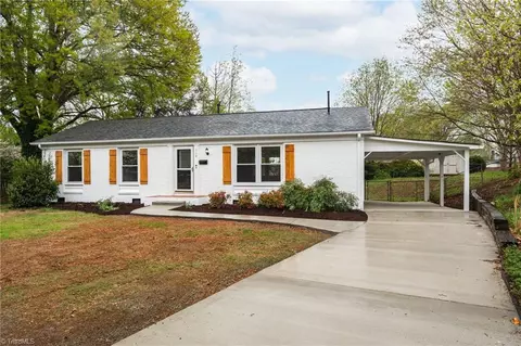 110 Lillian Ct, Winston Salem, NC 27103