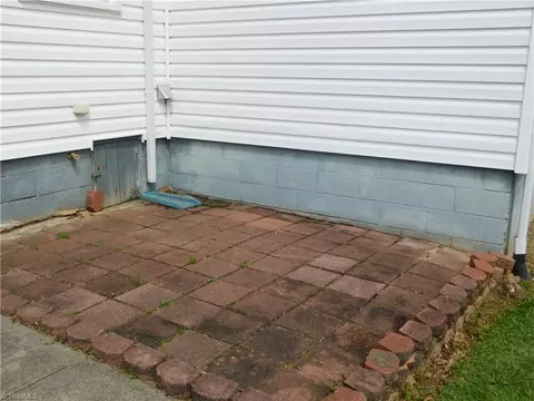 Exterior - 699 Red Brush Rd, Mount Airy, NC 27030 photo 9 of 12