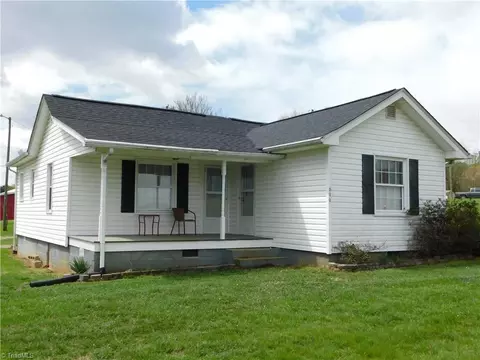 Exterior - 699 Red Brush Rd, Mount Airy, NC 27030 photo 3 of 12