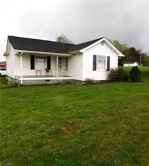 Exterior - 699 Red Brush Rd, Mount Airy, NC 27030 photo 5 of 12
