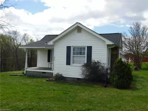 Exterior - 699 Red Brush Rd, Mount Airy, NC 27030 photo 2 of 12