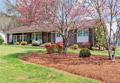 204 Lakeside Dr, Walnut Cove, NC 27052