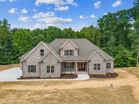 5509 Palermo Trl, Oak Ridge, NC 27310