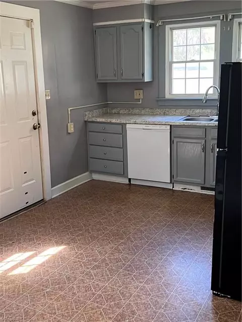 Kitchen - 810 Mark St, High Point, NC 27260 photo 3 of 4
