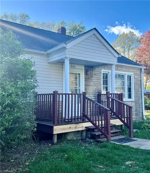 Exterior - 810 Mark St, High Point, NC 27260 photo 3 of 14
