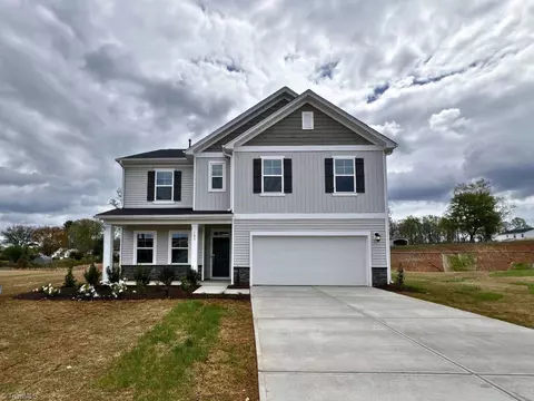 103 Cremello Dr, King, NC 27021