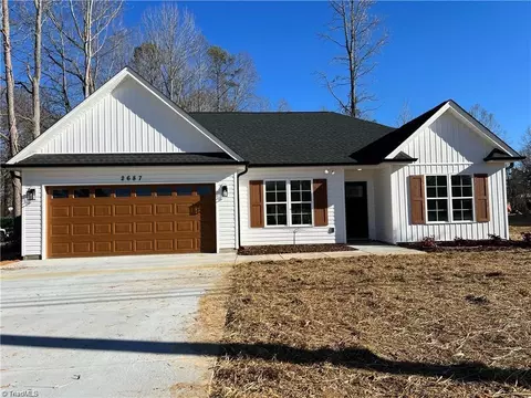 2687 Johnsontown Rd, Thomasville, NC 27360