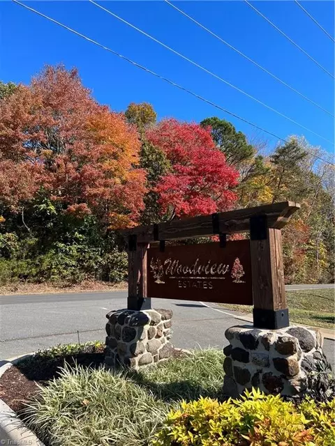 8912 Maltese Ct, Lewisville, NC 27023