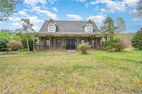 204 Concrete Ln, Elkin, NC 28621