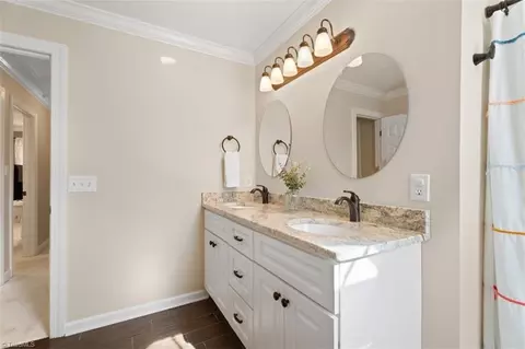 Bath - 3419 Tanglebrook Trl, Clemmons, NC 27012 photo 5 of 7
