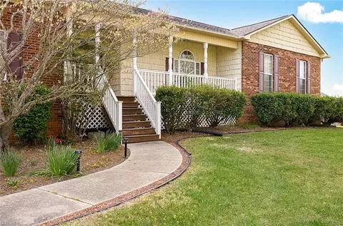 1290 Hege Rd, Lexington, NC 27295