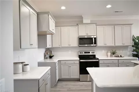Kitchen - 4755 Willowstone Dr #LOT 367, High Point, NC 27265 photo 2 of 5