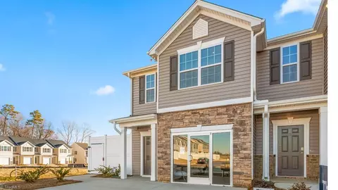 1196 Evelynnview Ln #74, Kernersville, NC 27284