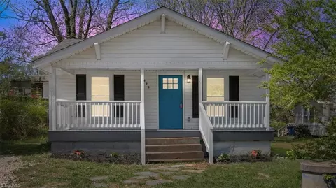 4620 Circle Dr, Winston Salem, NC 27105