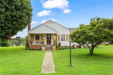 6600 Windsor Rd, Hamptonville, NC 27020
