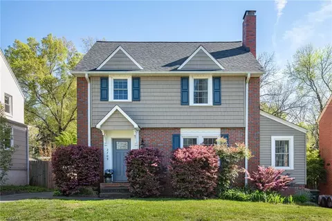 2709 Camden Rd, Greensboro, NC 27403