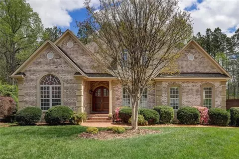 20 Middlefield Ct, Greensboro, NC 27455