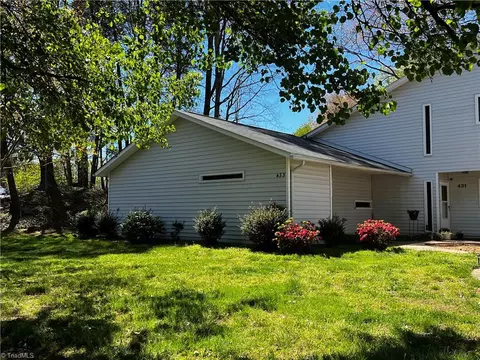 433 Brookside Ct, Kernersville, NC 27284