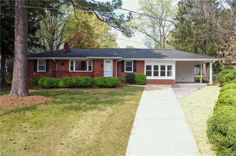 2747 Westmore Ct, Winston Salem, NC 27103