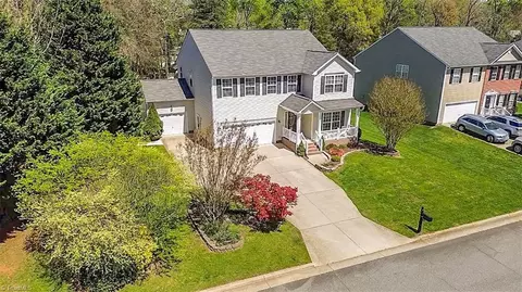 1105 Scarlett Dr, High Point, NC 27265