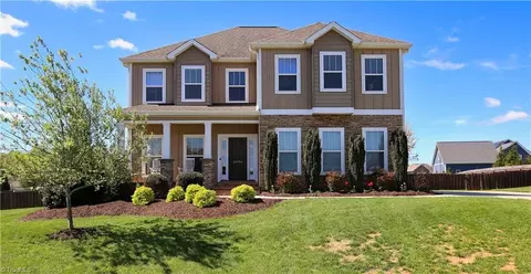 3496 Tyburn Ct, Browns Summit, NC 27214