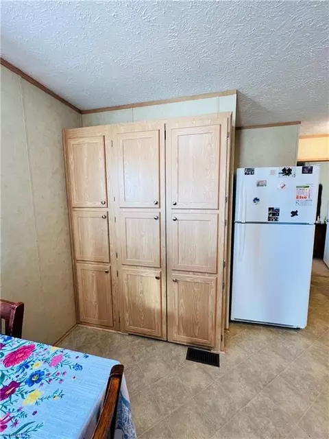 326 Huffman Fork Rd, Purlear, NC 28665 photo 15