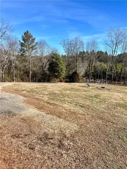 326 Huffman Fork Rd, Purlear, NC 28665 photo 4