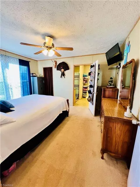 326 Huffman Fork Rd, Purlear, NC 28665 photo 18