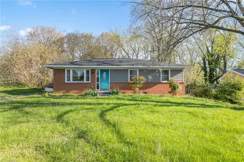 7 Armhurst Ct, Greensboro, NC 27405