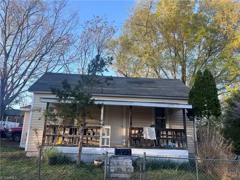 307 Brookline St, Winston Salem, NC 27127