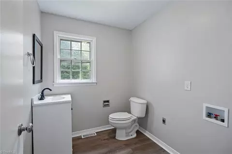 Bath - 4734 Parkway Dr, Trinity, NC 27370 photo 1 of 7