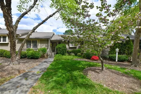 1202 Watermark Ct, High Point, NC 27265