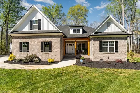 4934 Bent Tree Way, Yadkinville, NC 27055