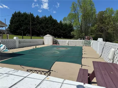 5416 Robbins Country Rd, Trinity, NC 27370 photo 15