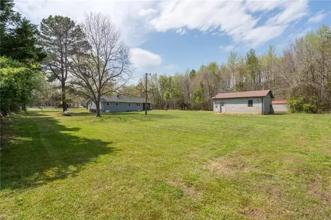 Exterior - 1166 Friendly Rd, Eden, NC 27288 photo 19 of 21