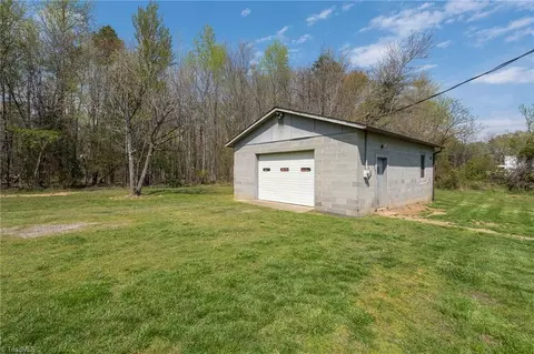 Exterior - 1166 Friendly Rd, Eden, NC 27288 photo 14 of 21