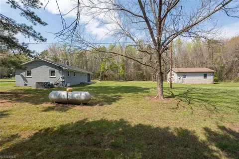 Exterior - 1166 Friendly Rd, Eden, NC 27288 photo 18 of 21