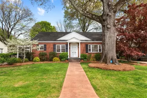 965 Kearns Ave, Winston Salem, NC 27106
