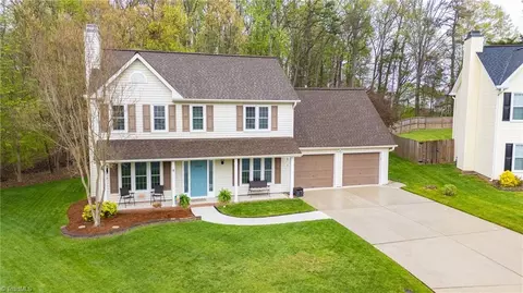 5604 Stonekirk Ct, Greensboro, NC 27407
