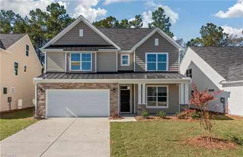 215 Old Cedar Ln, Burlington, NC 27215