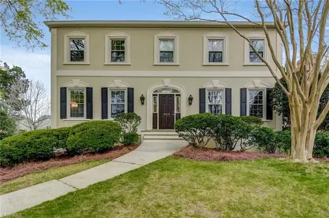 980 Forest Grove Dr, Winston Salem, NC 27104