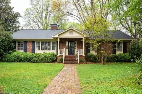 1720 Swannanoa Dr, Greensboro, NC 27410