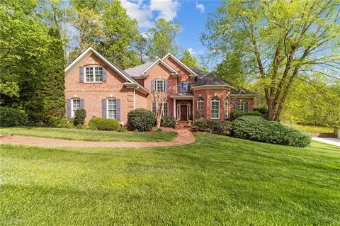 5803 Harriet Ct, Summerfield, NC 27358