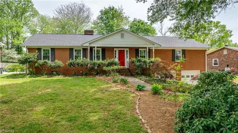 4220 Briarcliffe Rd, Winston Salem, NC 27106