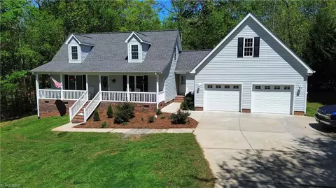 2317 Pine Creek Rdg, Asheboro, NC 27205