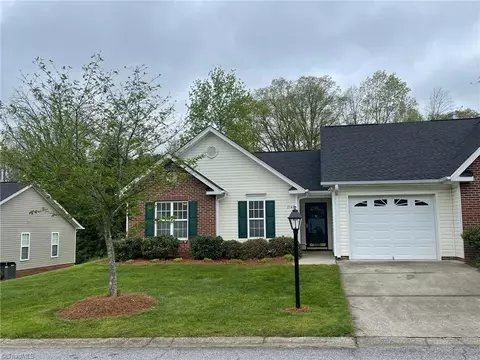 2142 Weststone Rd, Clemmons, NC 27012