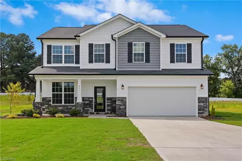 6511 Glenwood Reserve Ln, Pfafftown, NC 27040