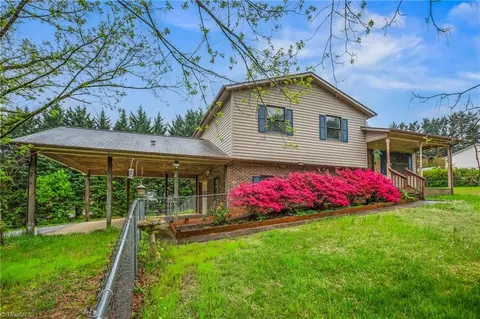 Exterior - 274 Moser Rd, King, NC 27021 photo 6 of 11