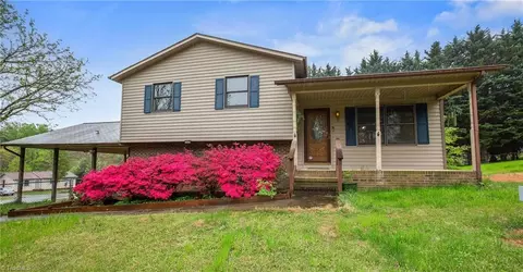 Exterior - 274 Moser Rd, King, NC 27021 photo 4 of 11