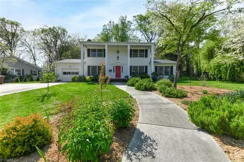 209 Mistletoe Dr, Greensboro, NC 27403